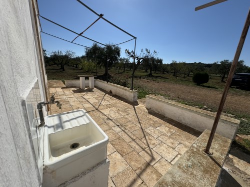 Piccolo Fabbricato in Pietra, ideale per villeggiatura